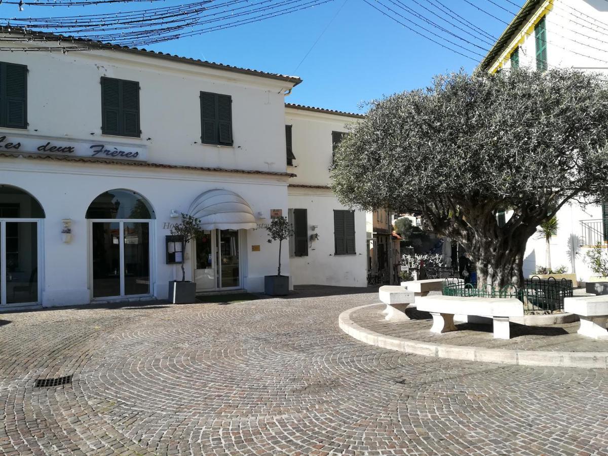 Monaco'S Cottage & Spa Roquebrune-Cap-Martin Exteriör bild